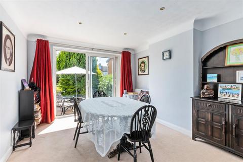 5 bedroom end of terrace house for sale, Camborne Road, Morden SM4