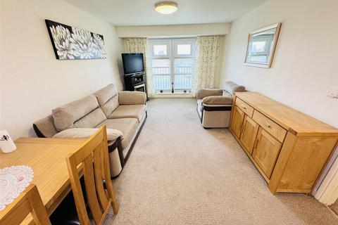 2 bedroom apartment for sale, Laurel Gardens, Hartlepool