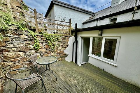2 bedroom terraced house for sale, Abererch Road, Pwllheli