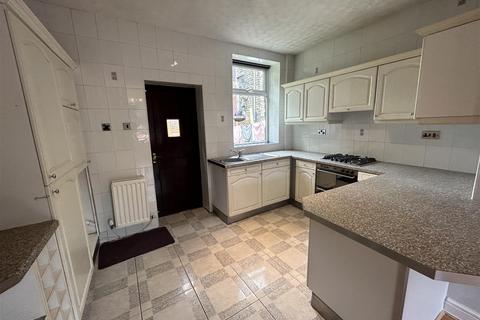 2 bedroom end of terrace house for sale, Hollins Street, Springhead, Oldham