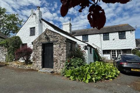5 bedroom detached house for sale, Gwreiddyn, Moelfre, Abergele. LL22 9RE