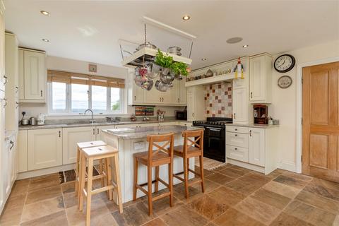 5 bedroom detached house for sale, Dairy Lane, Westerton