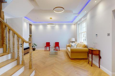 3 bedroom house for sale, Clareville Street, London SW7