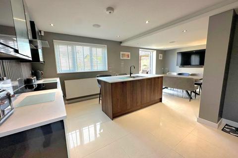 17 Lockwood Close, Northampton, NN2 7SS