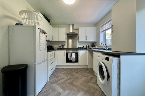 2 bedroom semi-detached house to rent, Galley Hill View, Bexhill-On-Sea TN40