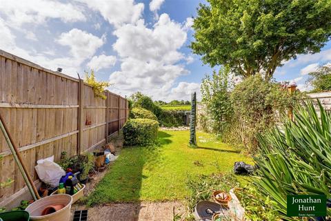 2 bedroom terraced house for sale, Peasmead, Buntingford SG9