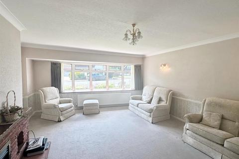 14 Poplar Rise, Sutton Coldfield, B74 4HT