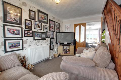 3 bedroom semi-detached bungalow for sale, Beech Close, Sproatley, Hull