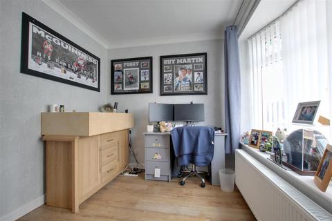 31 Beech Close, Sproatley, Hull, HU11 4XB