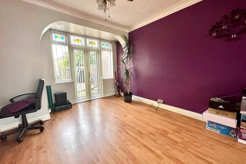 3 bedroom semi-detached house for sale, Thames Road, Redcar