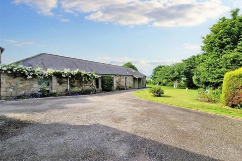 4 bedroom barn conversion to rent, Sparnock, Truro