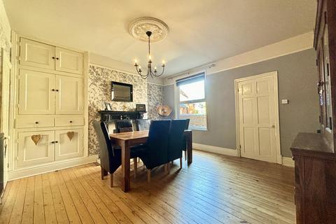 4 bedroom house for sale, Aberford Road, Woodlesford, Leeds