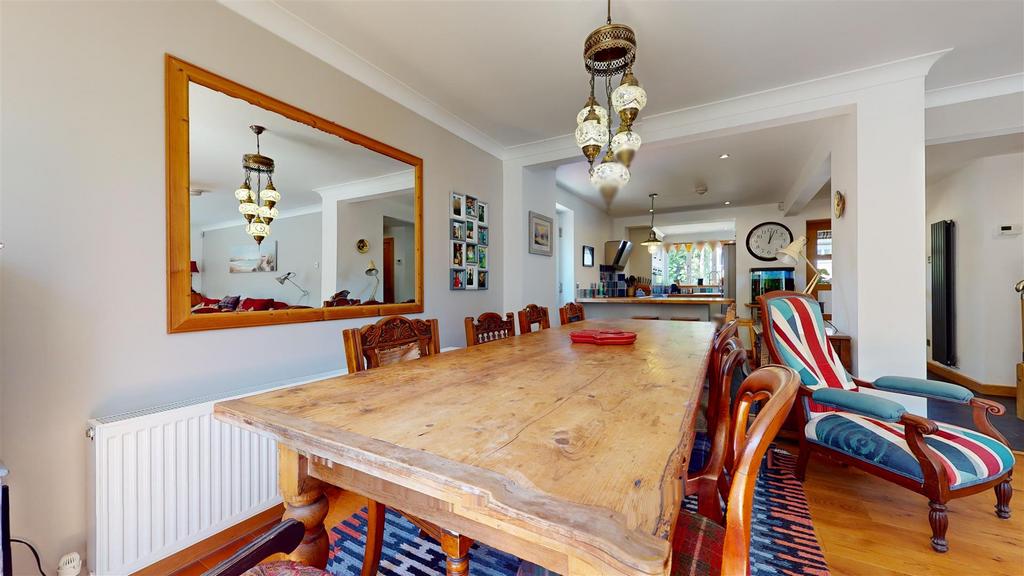 Open plan kitchen/dining space