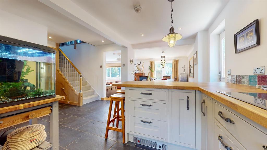 Open plan kitchen/dining space