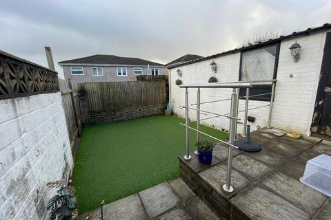 3 bedroom house to rent, Easterly Close, Brackla, Bridgend