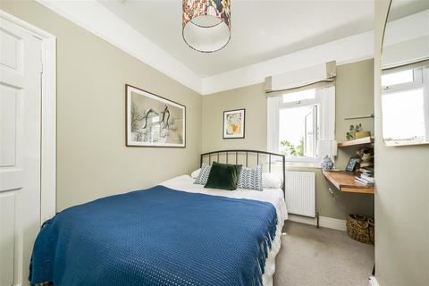 165 Staines Road, Twickenham, TW2 5BB