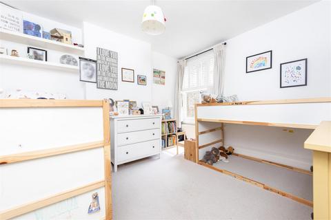 4 Cornwall Road, Twickenham, TW1 3LS