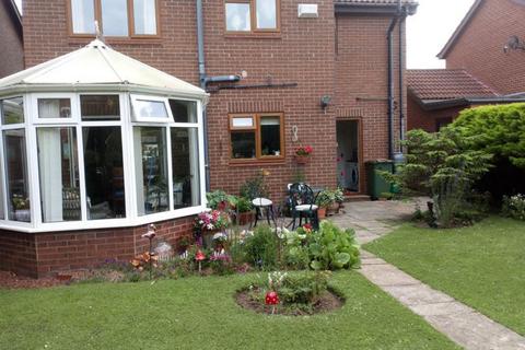 4 bedroom detached house for sale, Stoupe Grove, Redcar