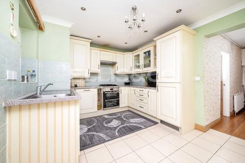 81 Kenmore Road, Harrow, HA3 9EY