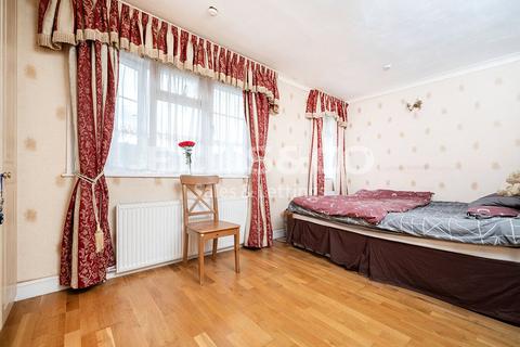 81 Kenmore Road, Harrow, HA3 9EY