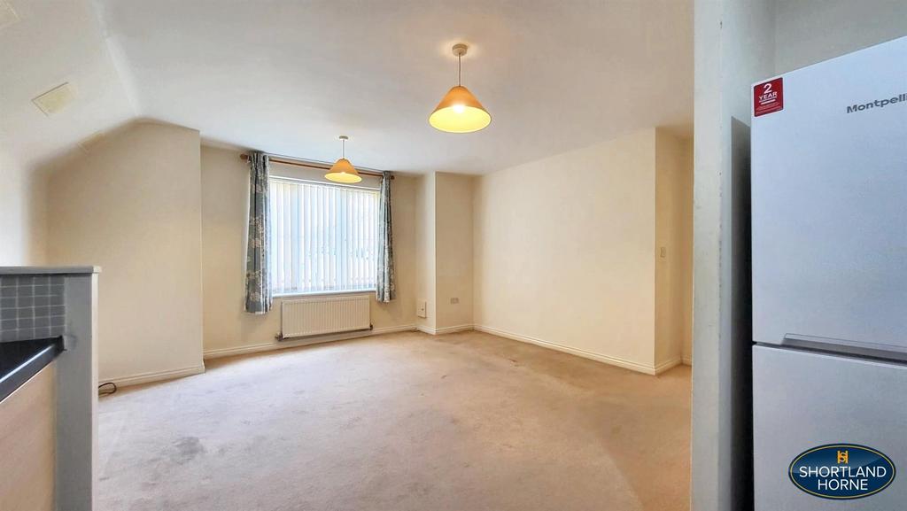 Living/kitchen/dining room