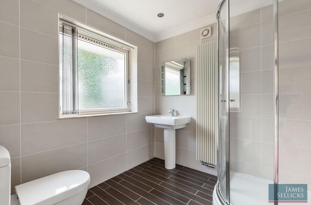 Master Ensuite