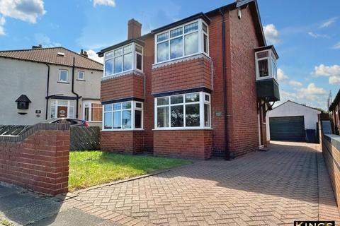 4 bedroom house for sale, The Crescent, Redcar