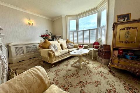 1 bedroom house for sale, Esplanade, Redcar