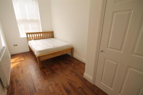 1 bedroom apartment to rent, Lansdowne Court, Gosforth