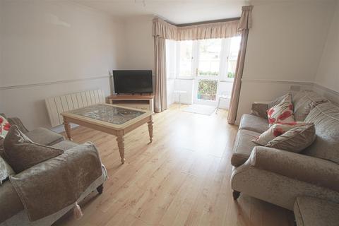 1 bedroom apartment for sale, Albion court, Billericay CM12