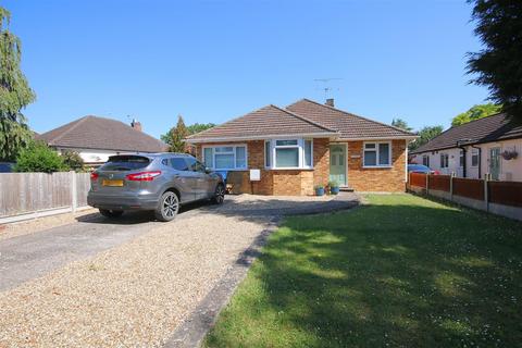 4 bedroom bungalow for sale, The Drive, Wraysbury