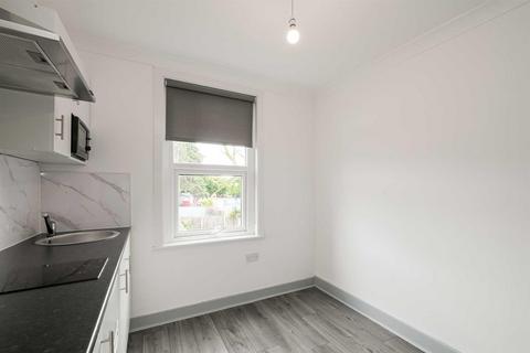 undefined, Chestnut Avenue North, Walthamstow, E17