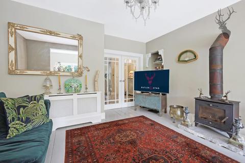 Meadows Wellington Hill, Loughton, IG10 4AH