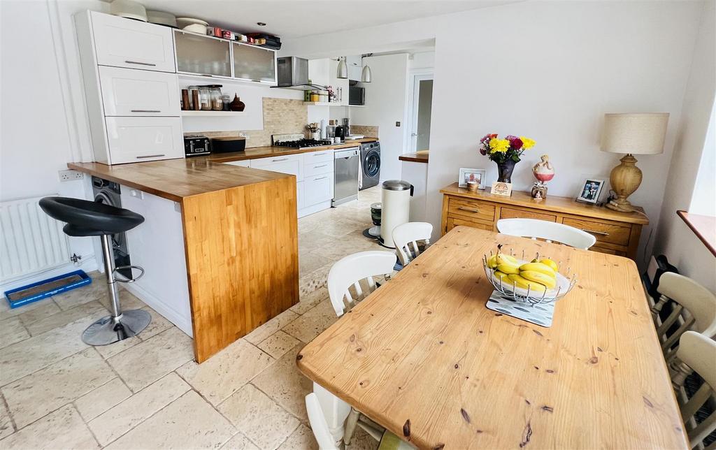 Kitchen/Family Room