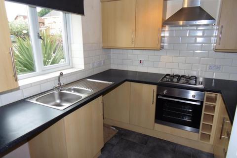 2 bedroom townhouse to rent, Hallamshire Mews, Wakefield WF2