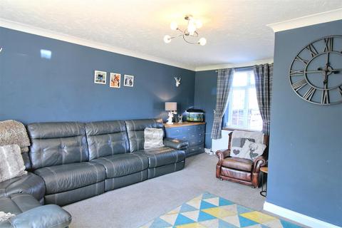 3 bedroom end of terrace house for sale, Fenside, Heacham