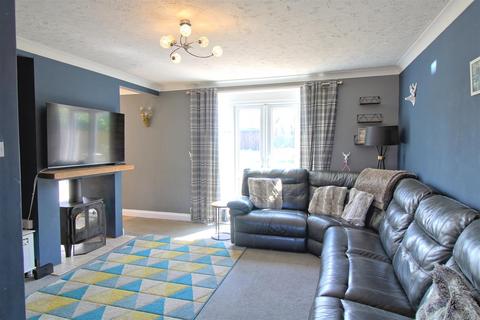 3 bedroom end of terrace house for sale, Fenside, Heacham