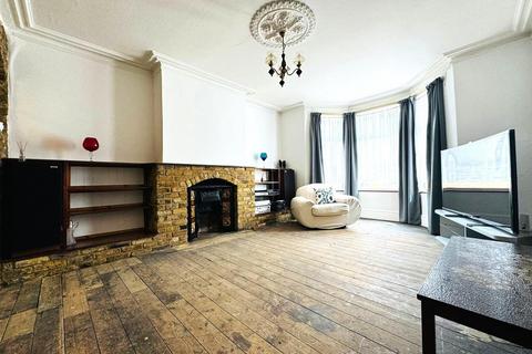 33 Wellesley Road, Ilford, IG1 4JX