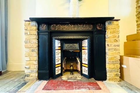 33 Wellesley Road, Ilford, IG1 4JX