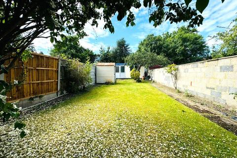 33 Wellesley Road, Ilford, IG1 4JX