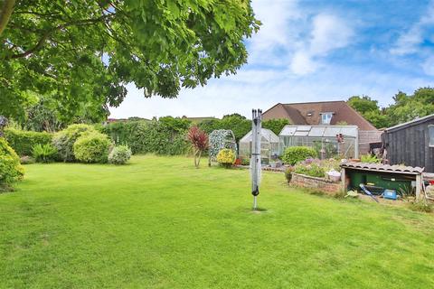 3 bedroom detached bungalow for sale, Crescent Road, Locks Heath, Southampton