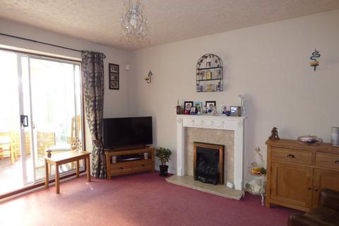 2 bedroom semi-detached house to rent, Sawmand Close, Long Eaton, NG10 3PX