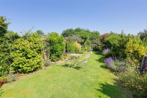 3 bedroom end of terrace house for sale, Bury Green Road, Cheshunt EN7