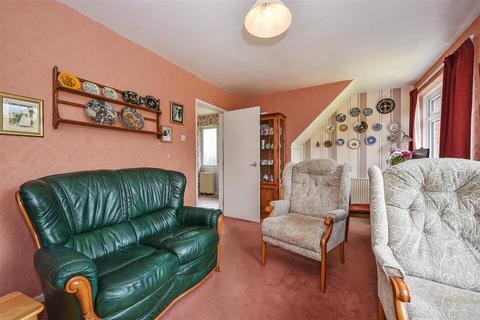 3 bedroom semi-detached house for sale, Madrid Road, Andover
