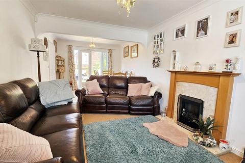 5 bedroom detached house for sale, Willow Herb Close, Oadby