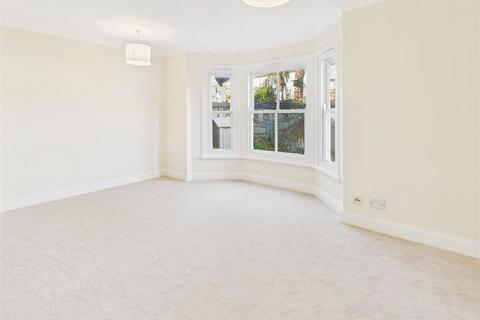 undefined, Wimbledon Court, Tenby