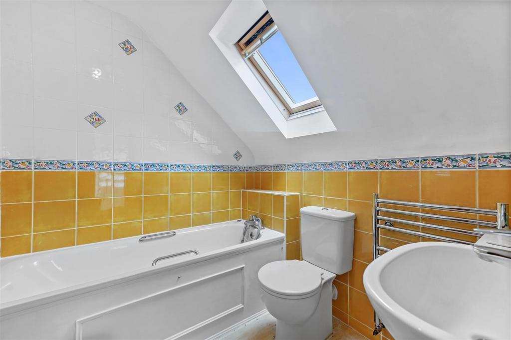 WH - 80 Uplands Road - Bathroom3 (1).JPG