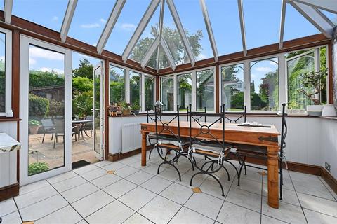 80 Upland Road, Sutton, SM2 5JB