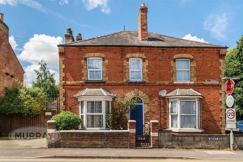 4 bedroom semi-detached house for sale, West Road, Oakham LE15