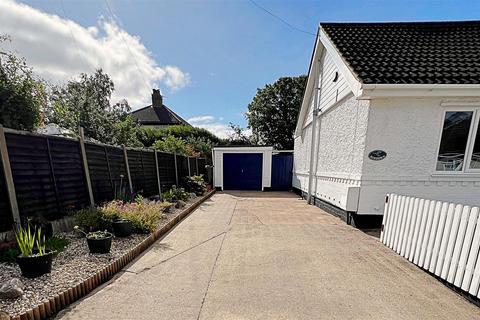 2 bedroom semi-detached bungalow for sale, Carlton Avenue, Healing, Grimsby, N.E. Lincs, DN41 7PJ